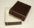 チョコレート色の厚紙